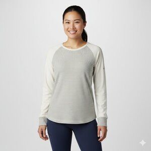 Columbia Cream and Gray Long Sleeve Top